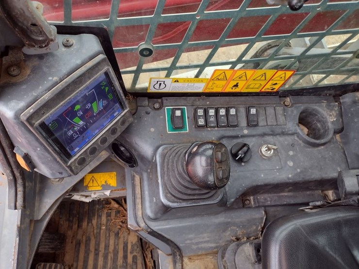 takeuchi-tl12v2-image-8