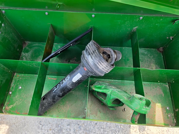 2016-john-deere-348-image-6