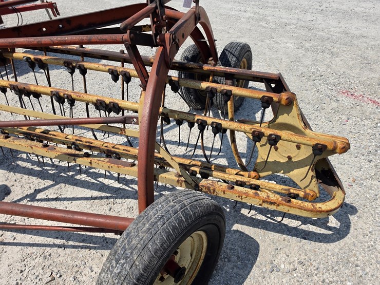 new-holland-256-image-7