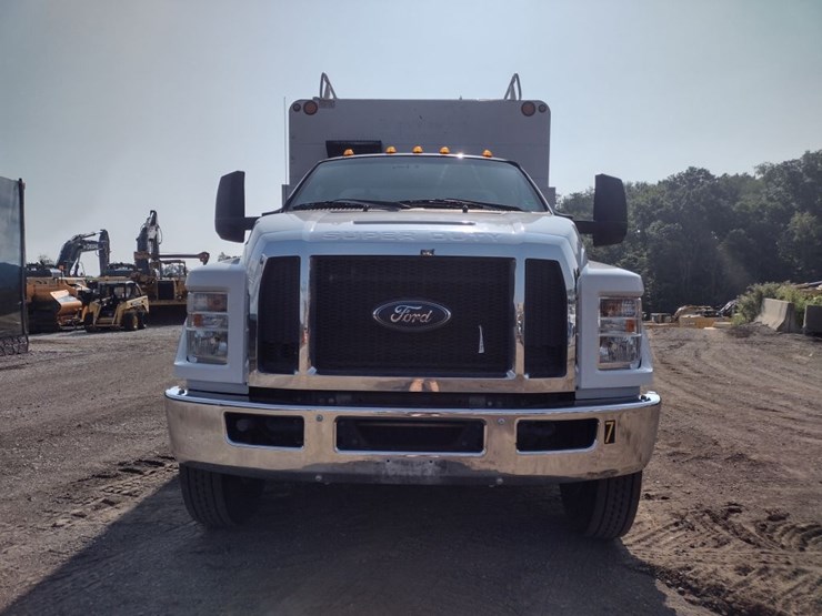 ford-f750-image-2