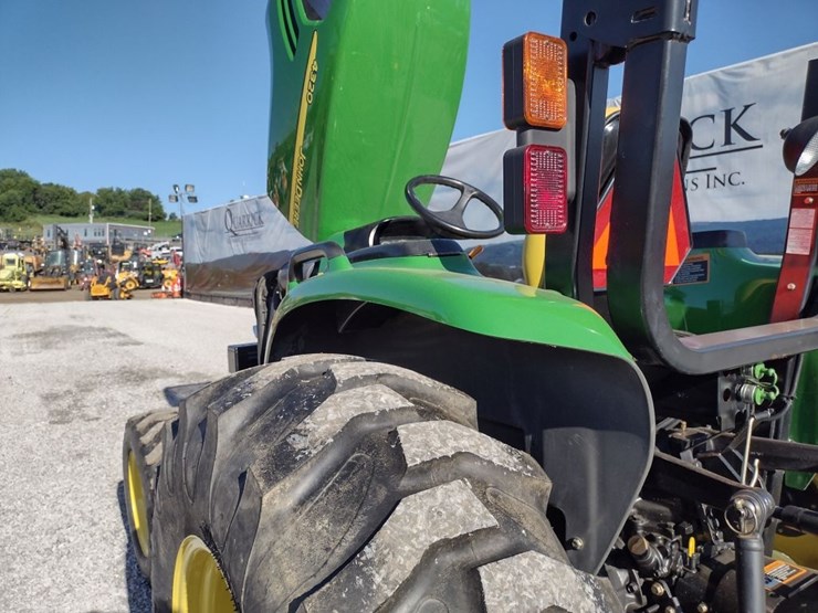 john-deere-4320-image-16