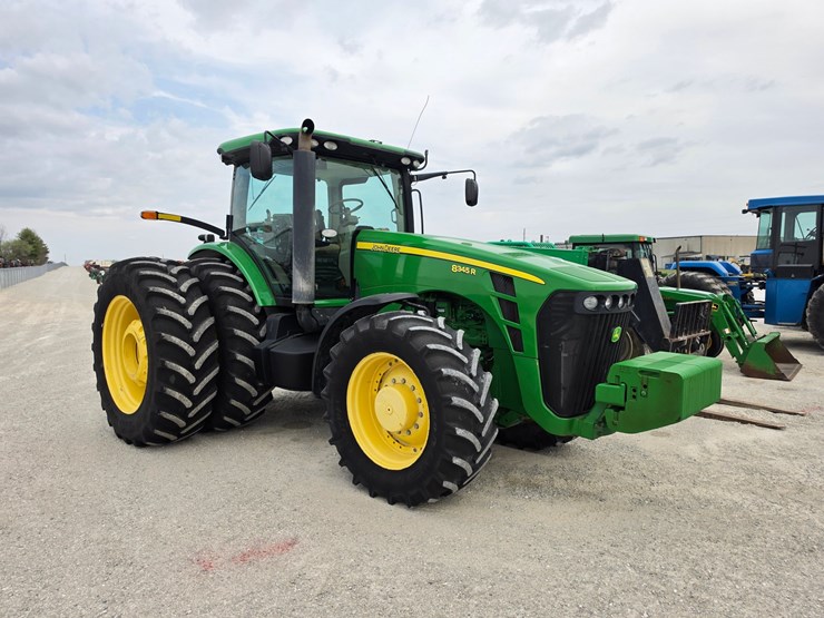 2010-john-deere-8345r-image-1