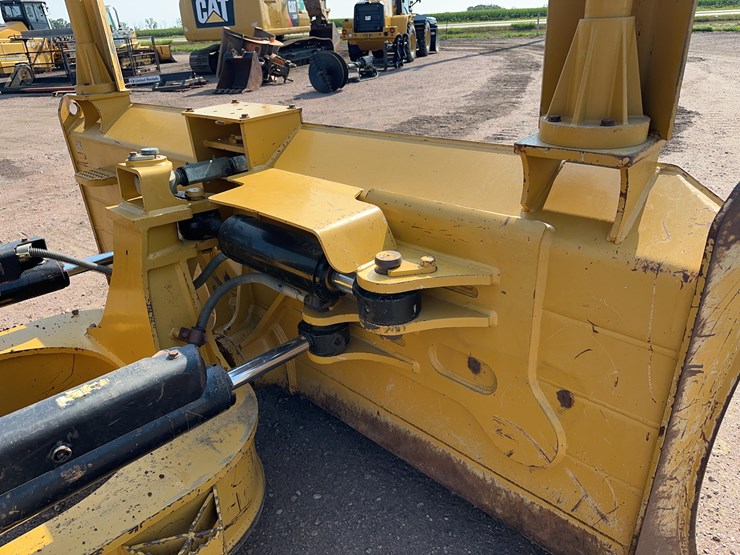 2015-caterpillar-d6n-xl-image-21