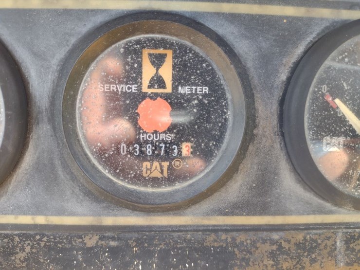 caterpillar-939c-image-6
