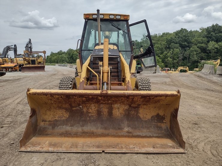 caterpillar-416d-image-2
