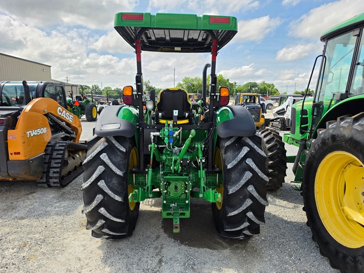2022-john-deere-5090e-image-16
