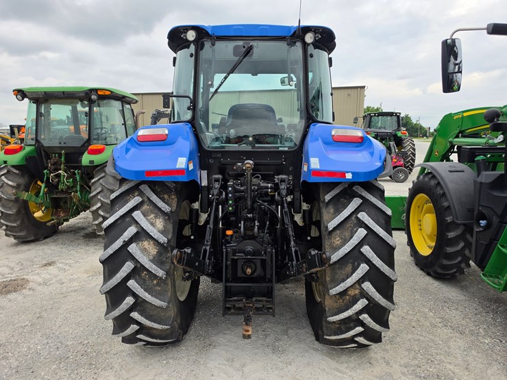 2017-new-holland-t5.110-image-10