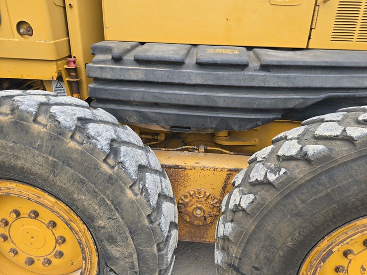 2007-caterpillar-12h-image-63
