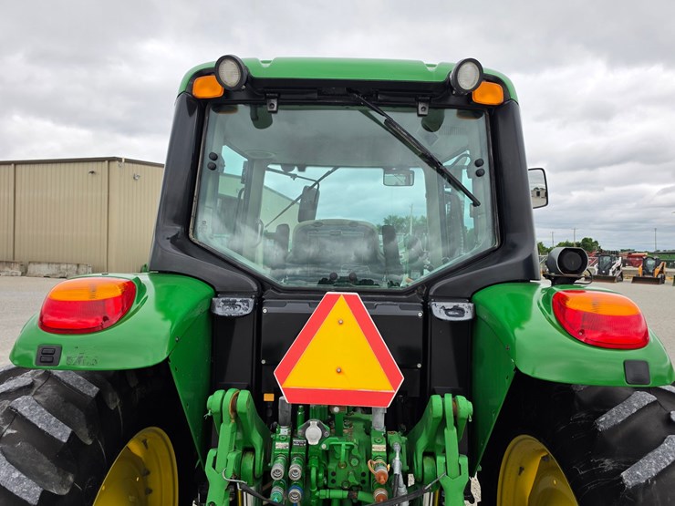 2008-john-deere-7330-image-17