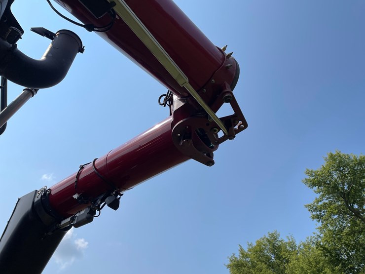 2018-case-ih-7240-image-87