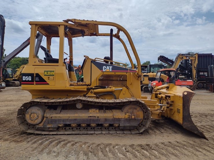 caterpillar-d5g-xl-image-3