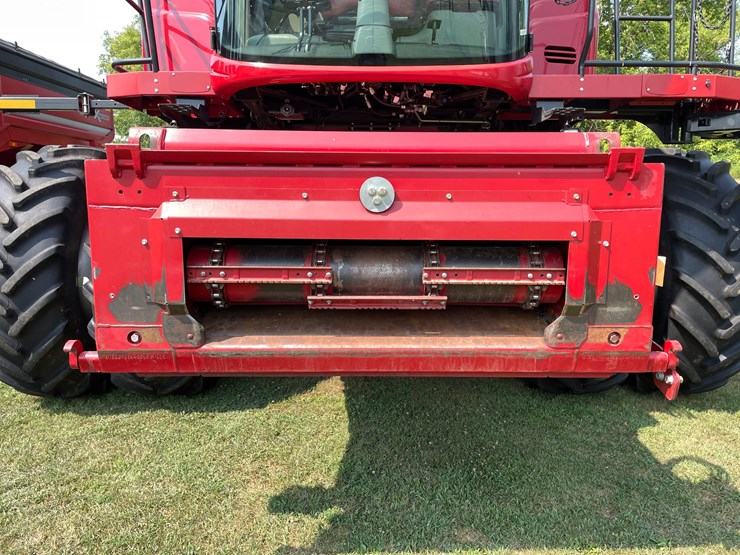 2018-case-ih-7240-image-14
