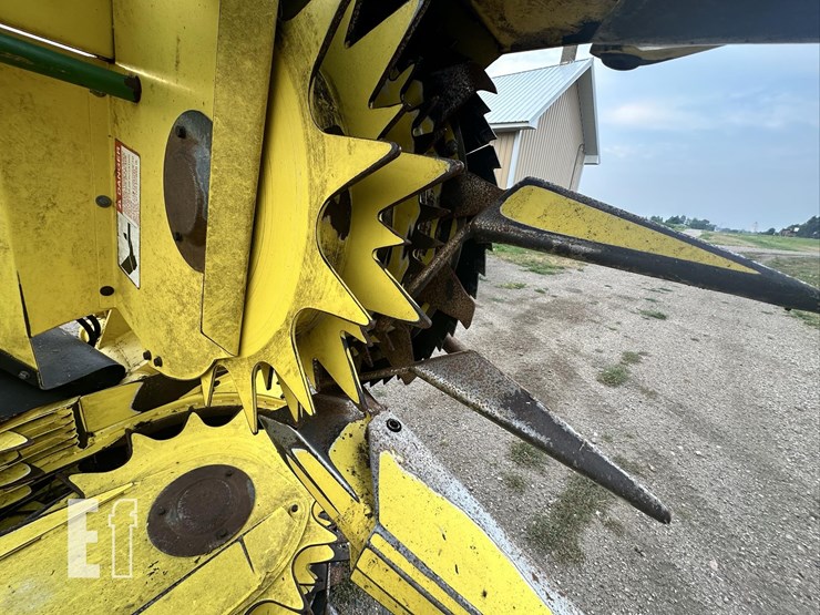 2003-john-deere-686-image-12