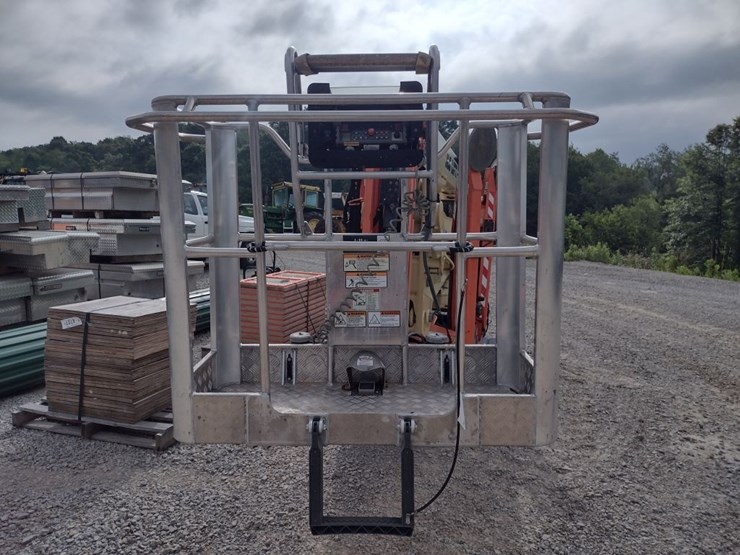 jlg-x600aj-image-1
