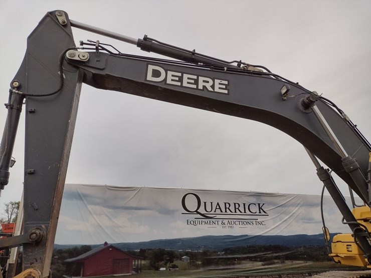 deere-270d-lc-image-15