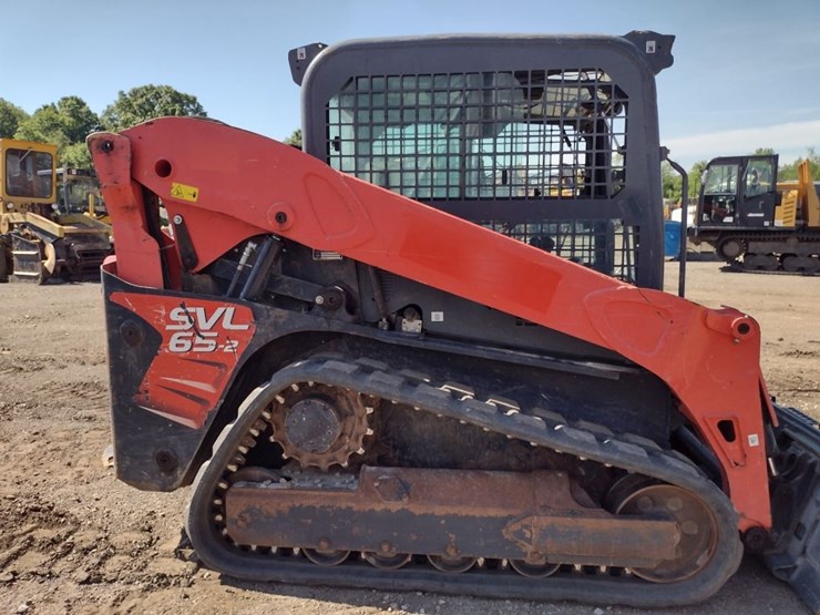 kubota-svl65-2-image-24