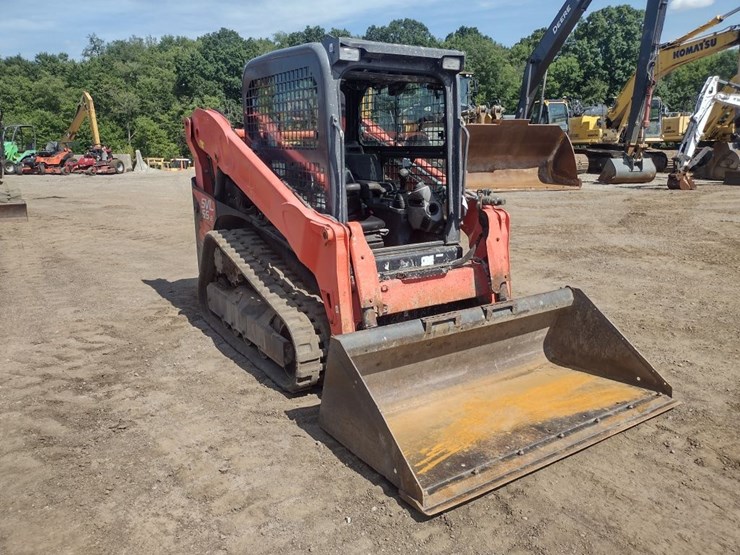 kubota-svl65-image-35
