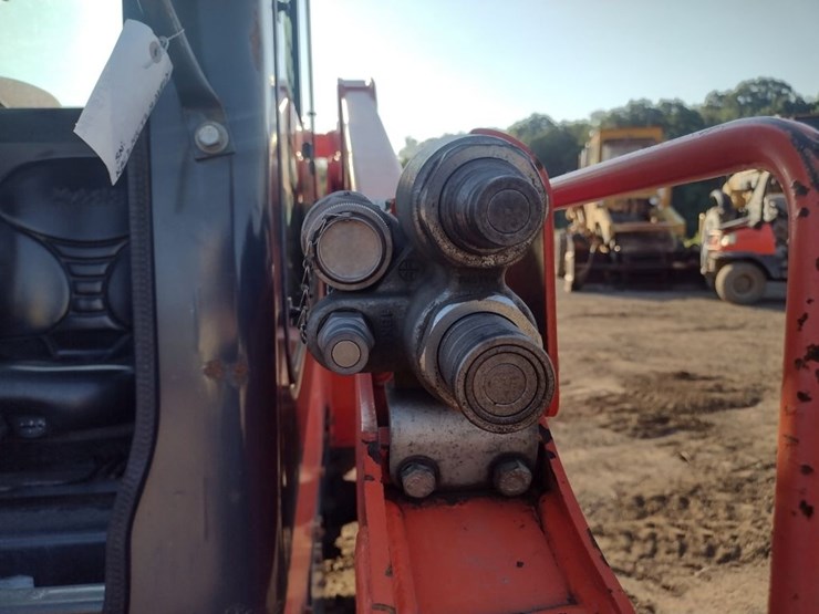 kubota-ssv75-image-20