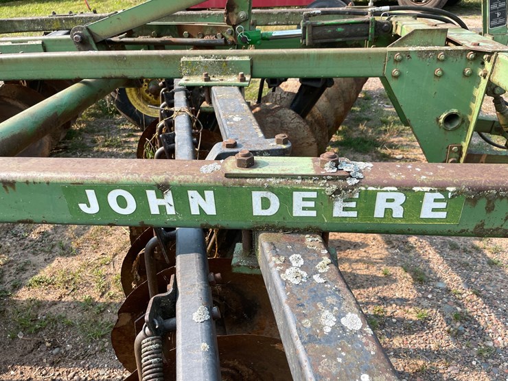 john-deere-215-image-10