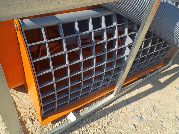#l76-005-•-landhonor-concrete-mixer-skid-steer-attachment-image-14