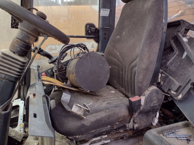 deere-324l-image-4
