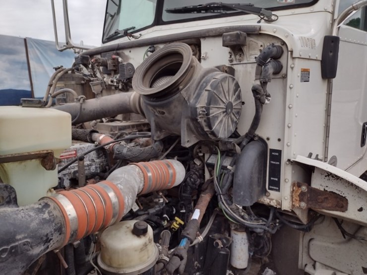 peterbilt-337-image-17
