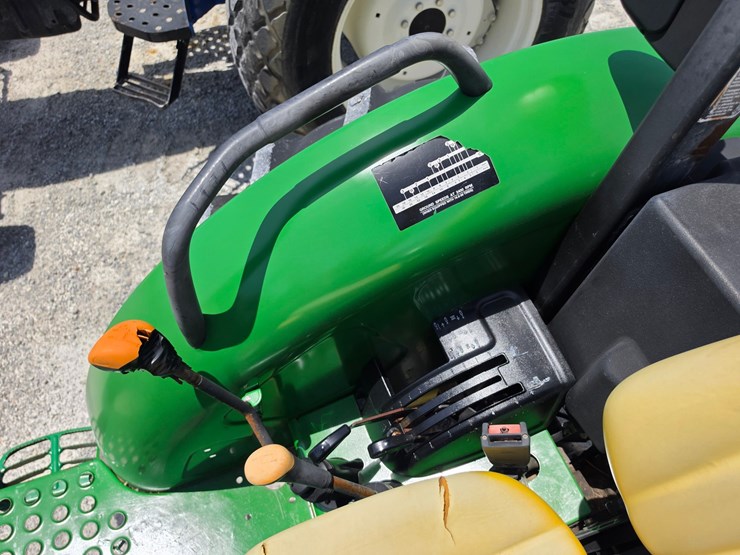 2006-john-deere-5325-image-13