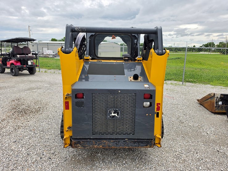 2022-deere-317g-image-16