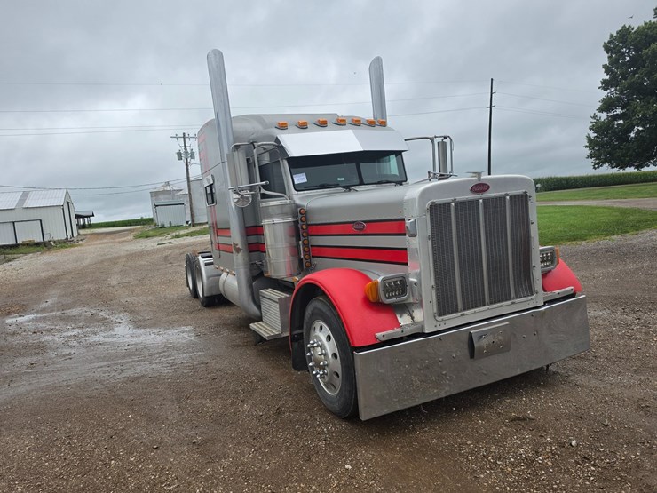 2006-peterbilt-379-image-28