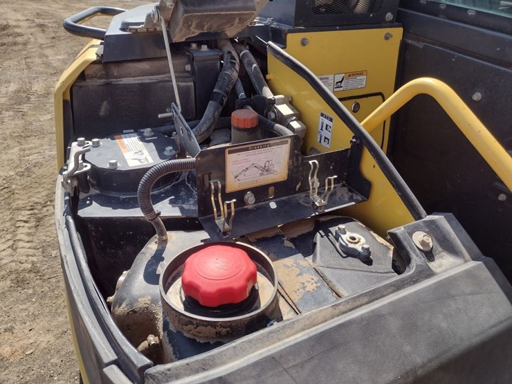 yanmar-sv100-2a-image-35