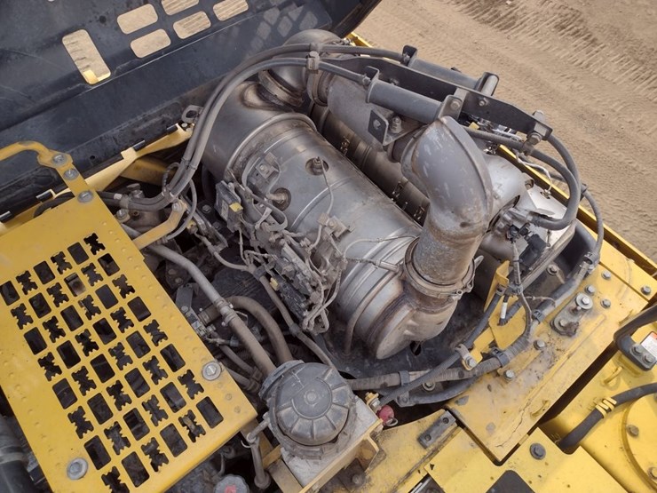 komatsu-pc360-lci-11-image-42