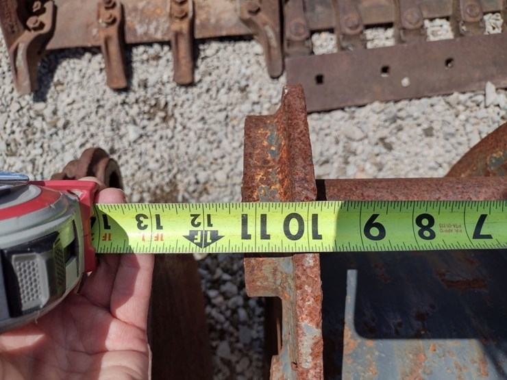 caterpillar-420d-image-9