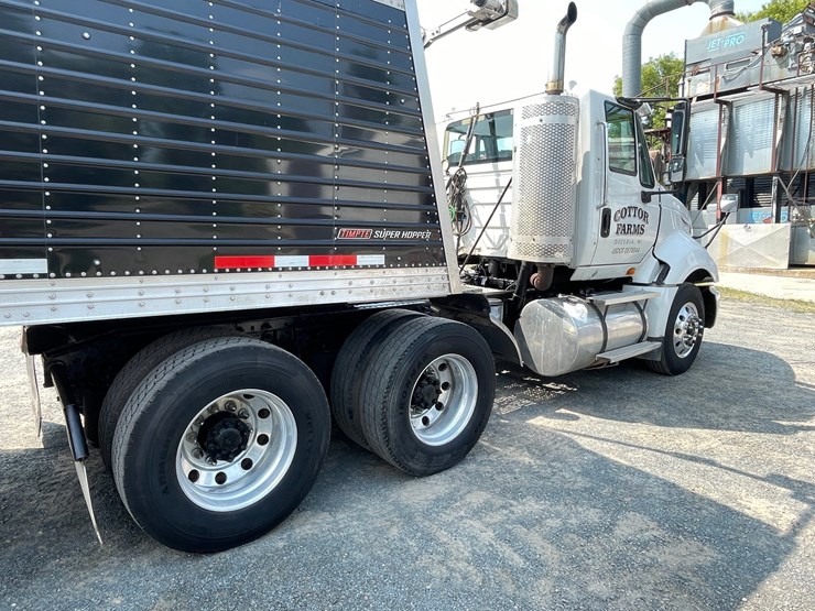 2011-international-prostar-image-5