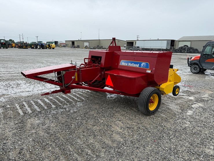 2022-new-holland-bc5060-image-5