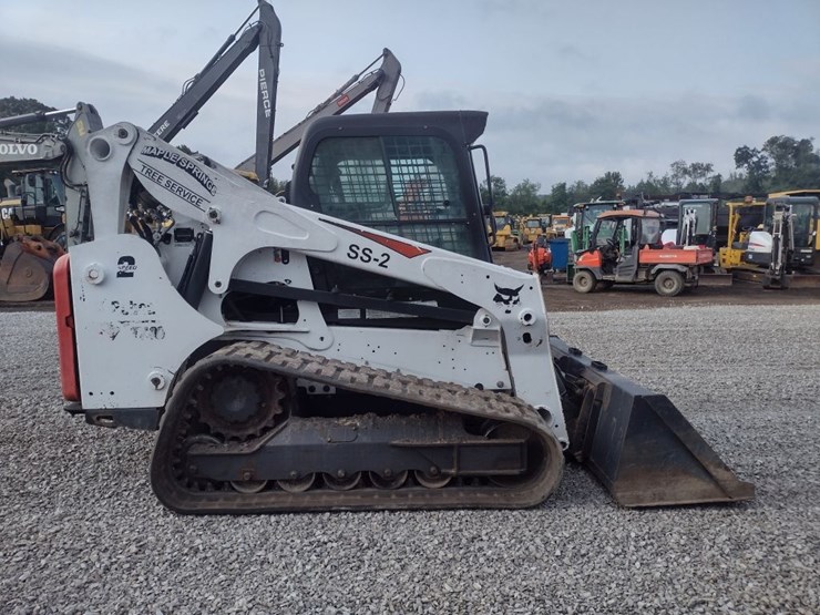 bobcat-t740-image-3