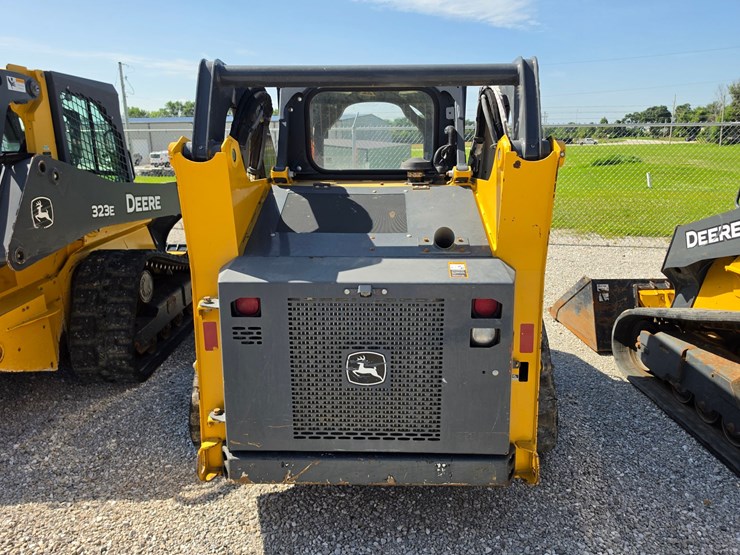 2023-deere-317g-image-17
