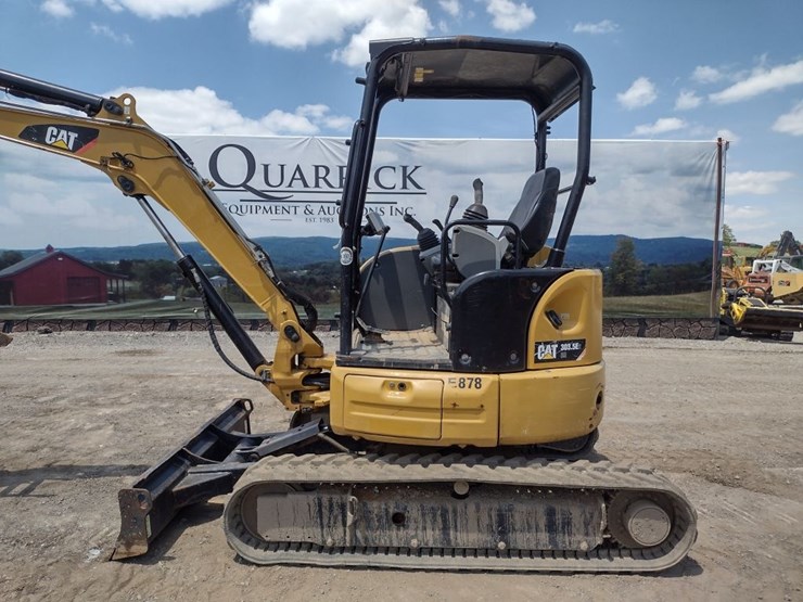 caterpillar-303-image-13
