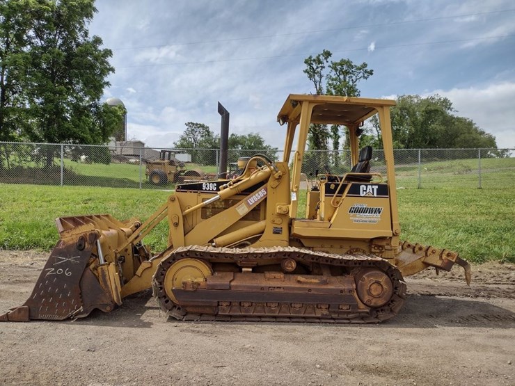 caterpillar-939c-image-1