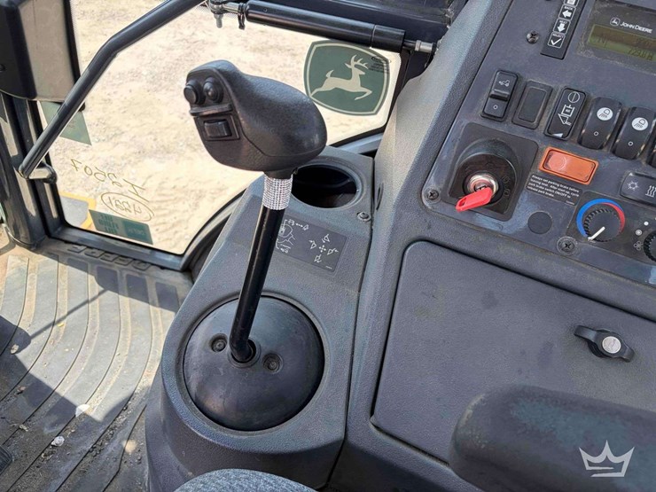 2020-deere-310l-image-13