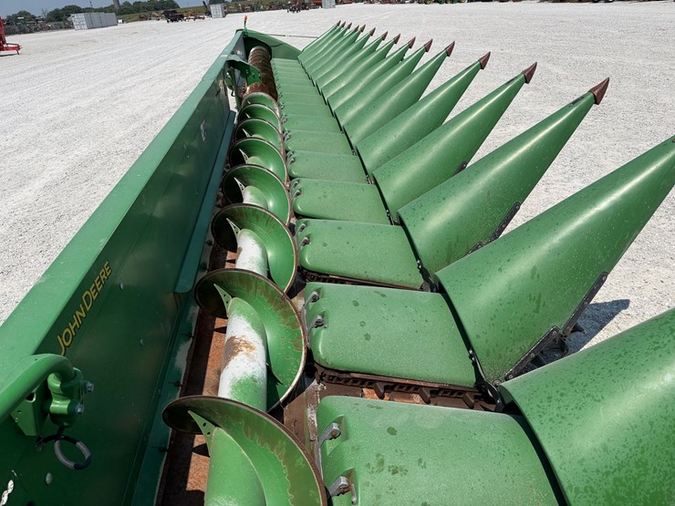 2018-john-deere-716c-image-7