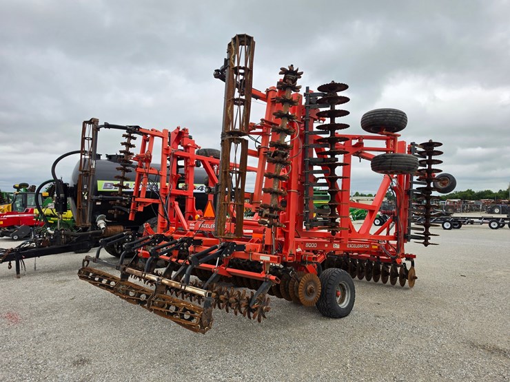 2015-kuhn-krause-8000-40-image-13