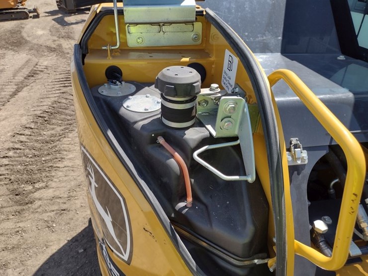 john-deere-85-image-50