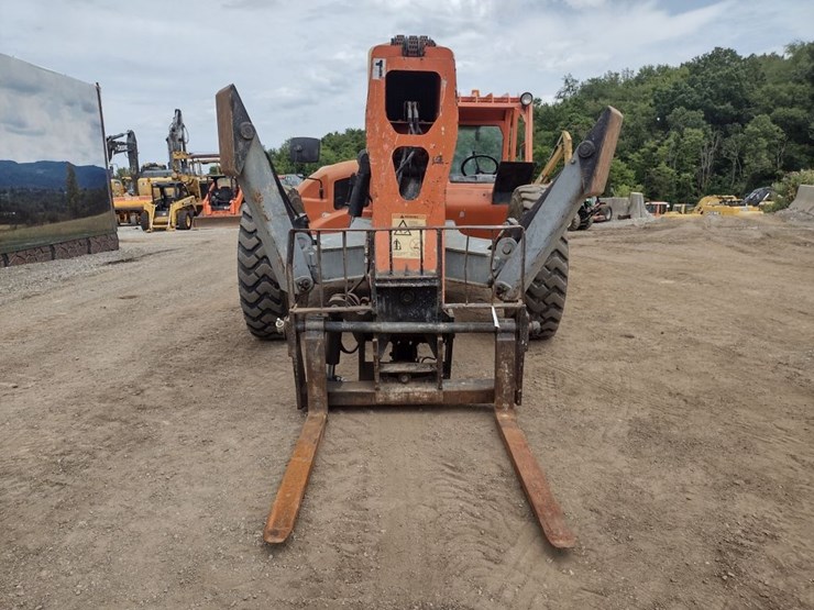 2005-jlg-g10-55a-image-2