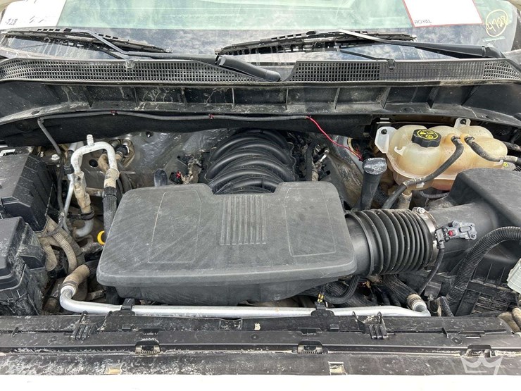 2023-chevrolet-silverado-1500-image-8