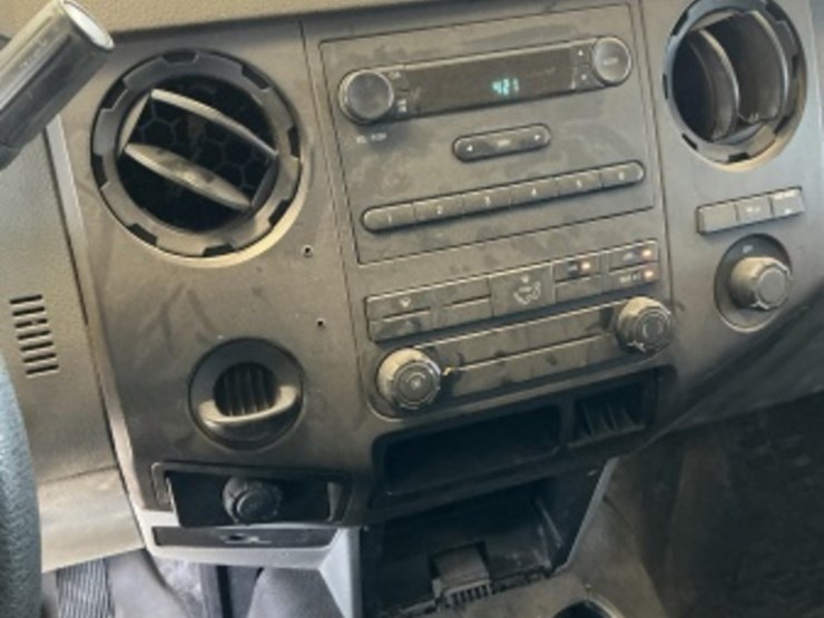 2011-ford-f250-image-18
