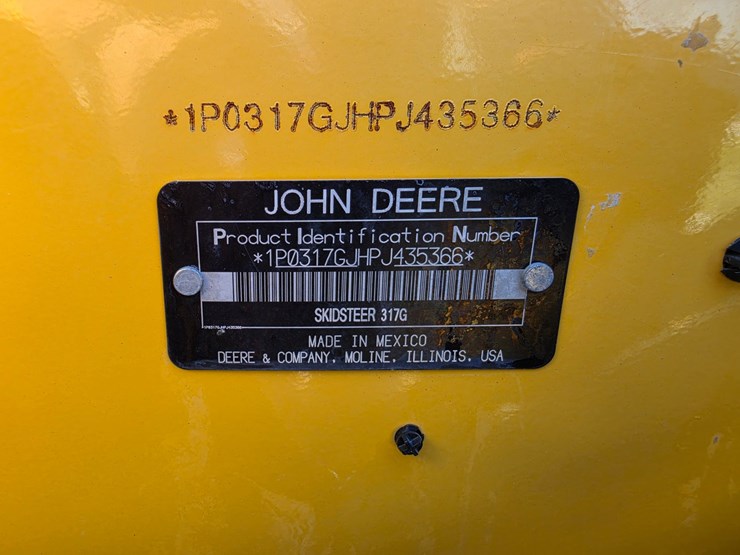 2023-deere-317g-image-21