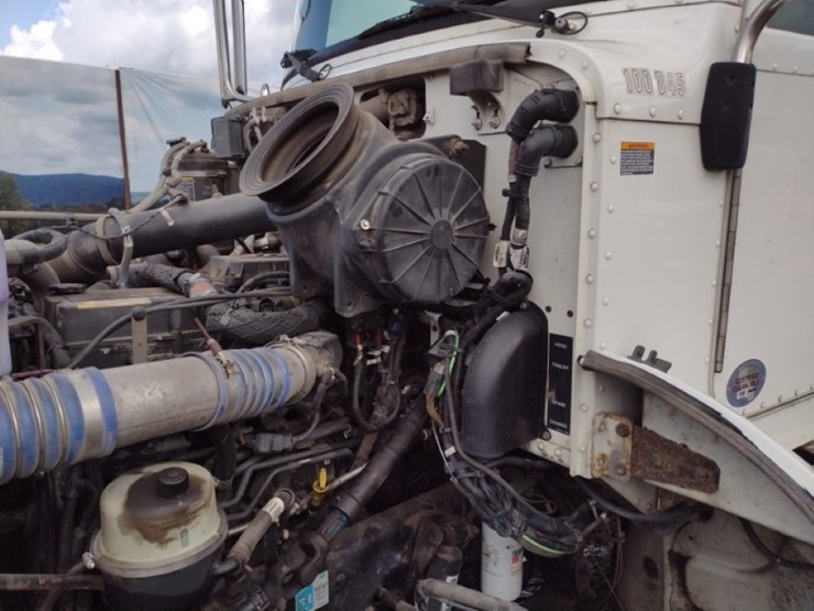 peterbilt-337-image-21