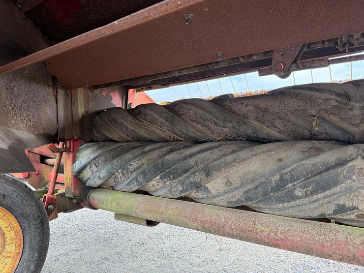 new-holland-489-image-7