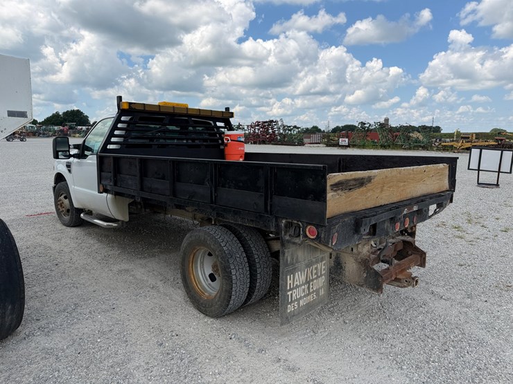 2009-ford-f350-image-14