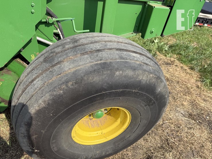 john-deere-569-image-11